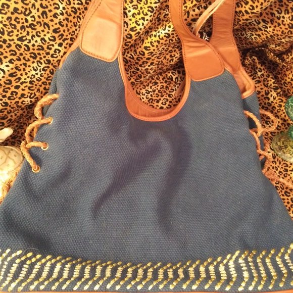 1448 Lucky Brand Large Canvas Shoulder Bag - Picture 4 of 8